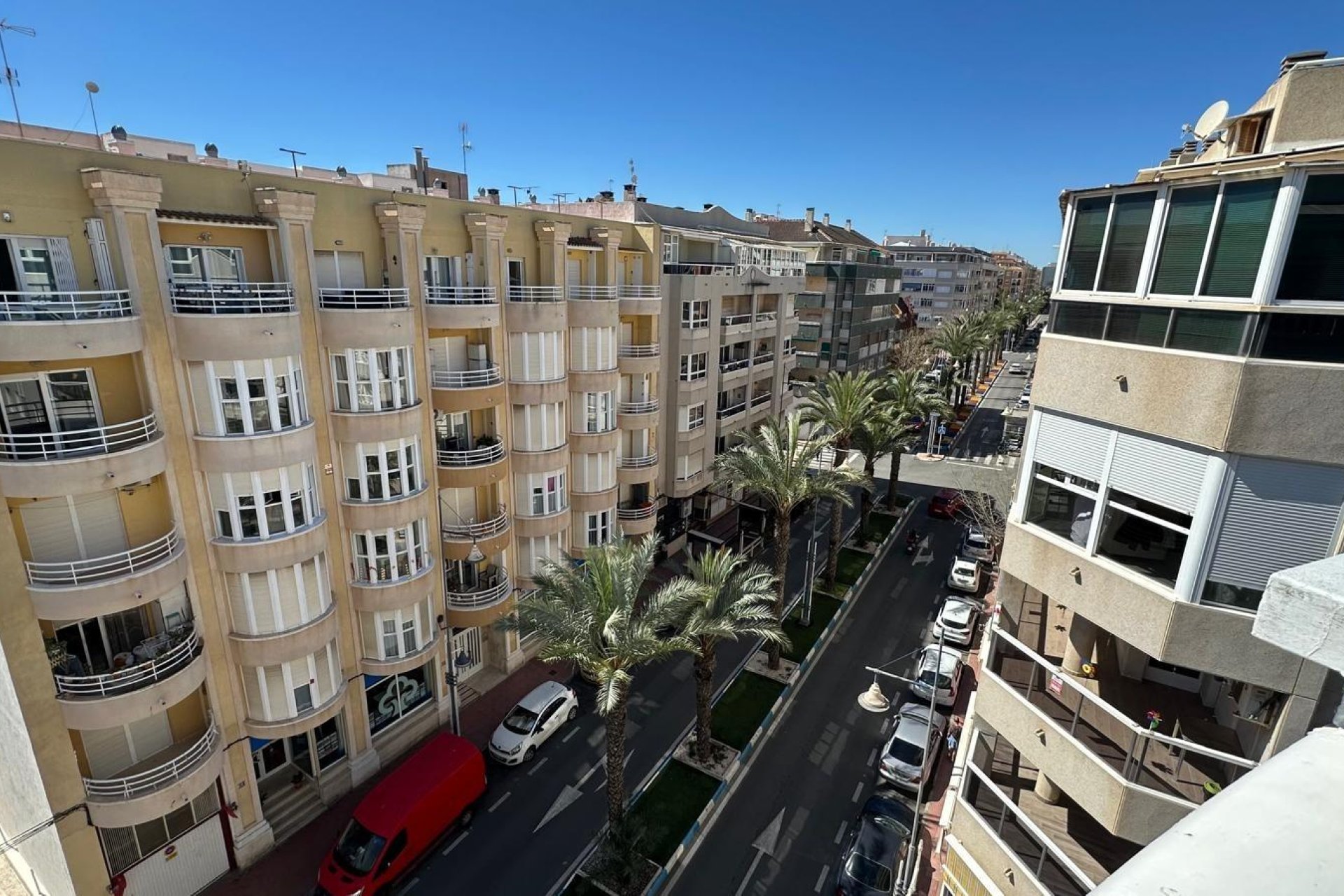 Resale - Apartment -
Torrevieja - Centro