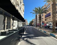 Resale - Apartment -
Torrevieja - Centro