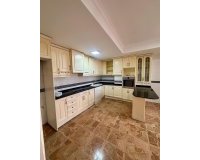 Resale - Apartment -
Torrevieja - Centro