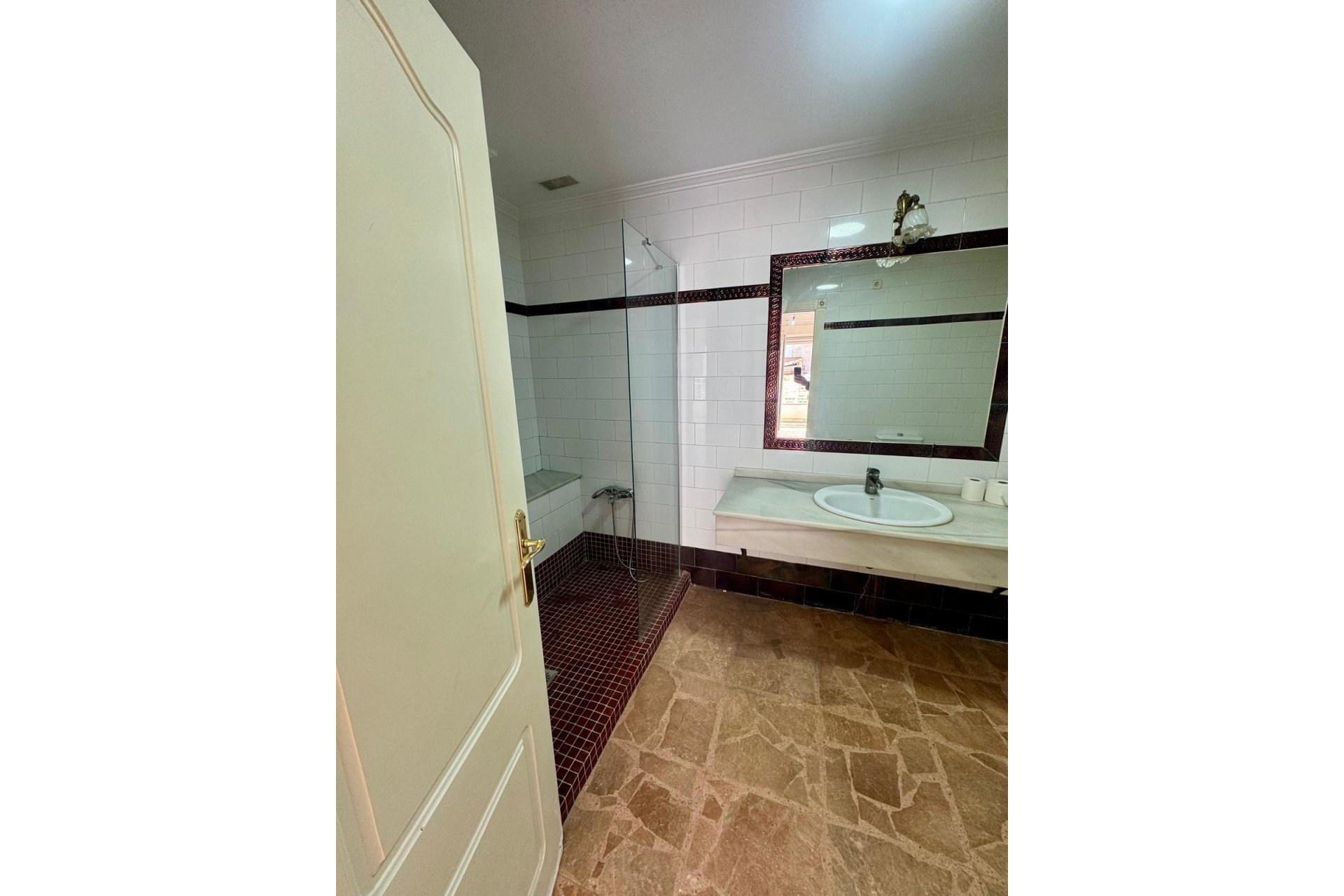 Resale - Apartment -
Torrevieja - Centro