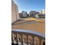 Resale - Apartment -
Torrevieja - Centro