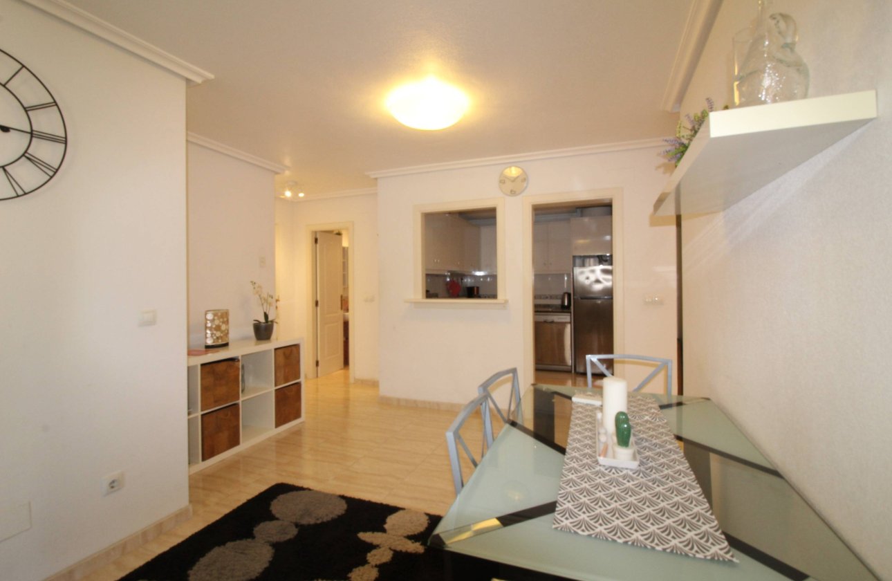 Resale - Apartment -
Torrevieja - Centro