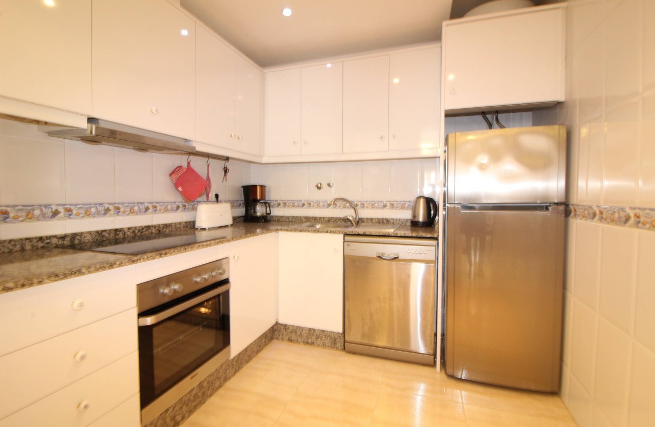 Resale - Apartment -
Torrevieja - Centro