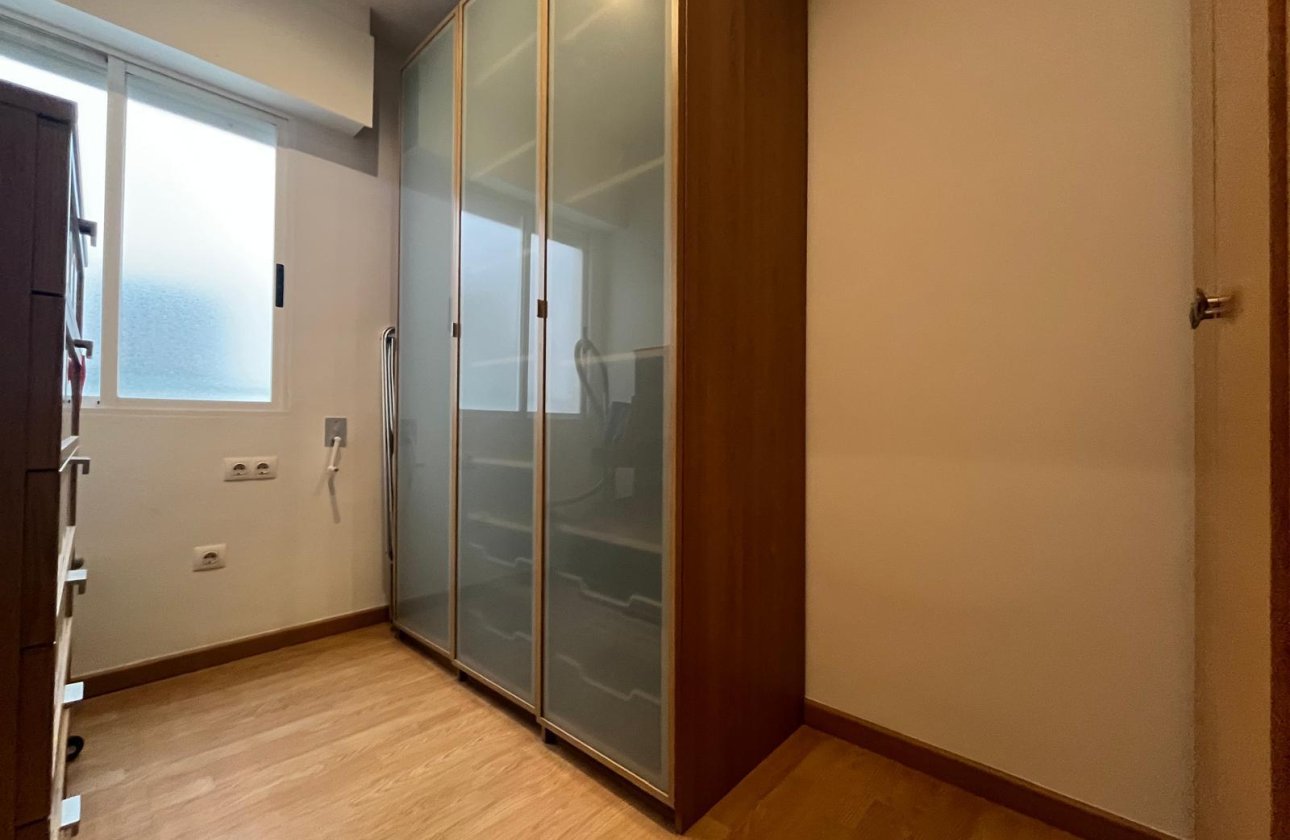 Resale - Apartment -
Torrevieja - Centro