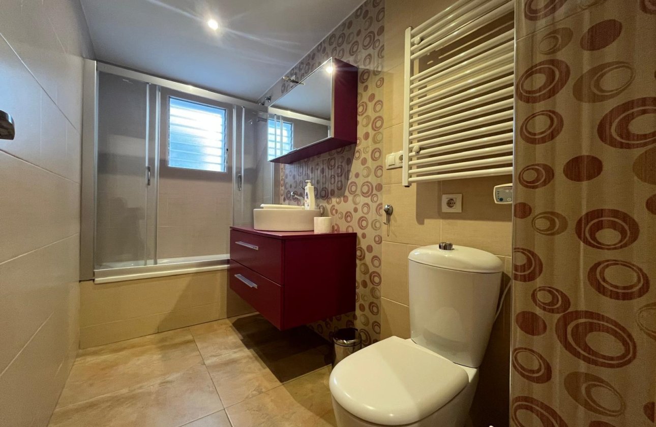 Resale - Apartment -
Torrevieja - Centro