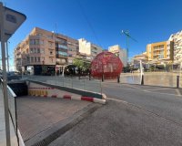 Resale - Apartment -
Torrevieja - Centro