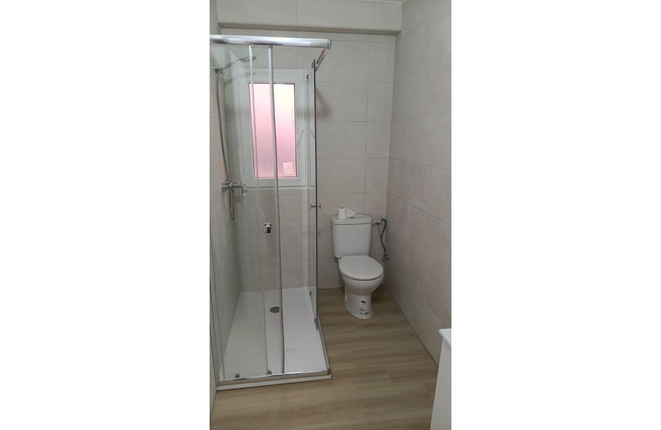 Resale - Apartment -
Torrevieja - Centro