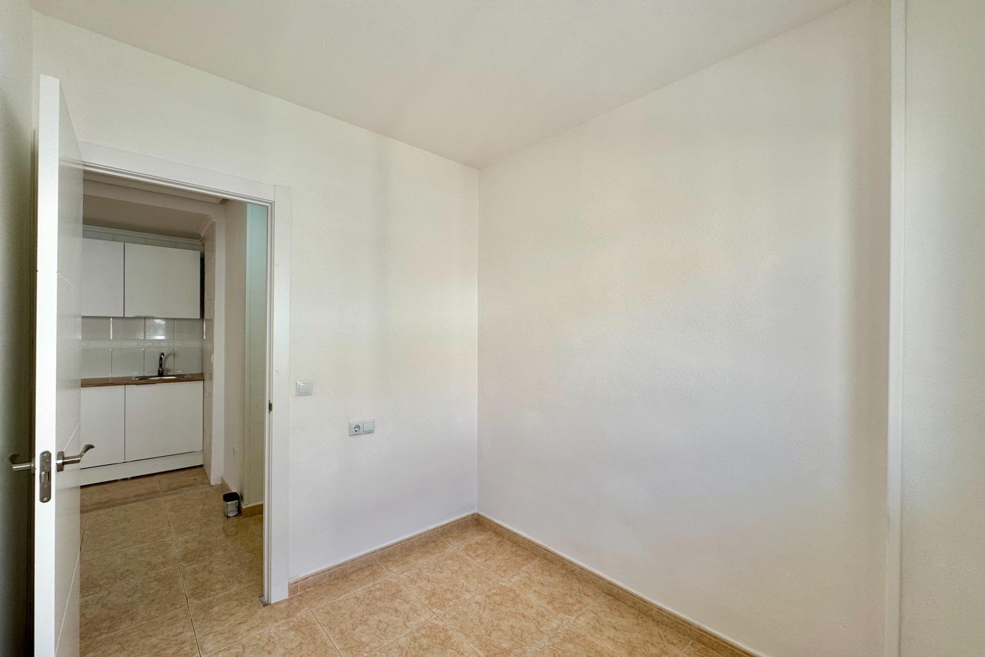 Resale - Apartment -
Torrevieja - Centro