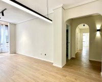 Resale - Apartment -
Torrevieja - Centro