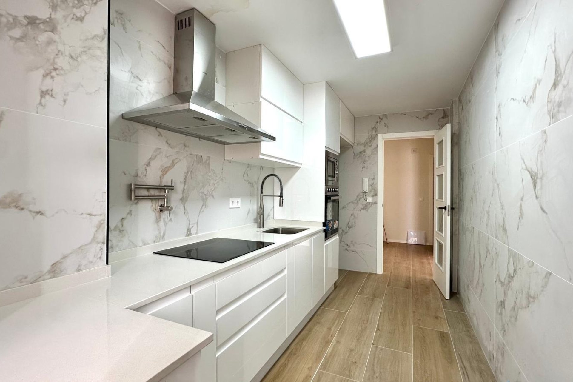 Resale - Apartment -
Torrevieja - Centro