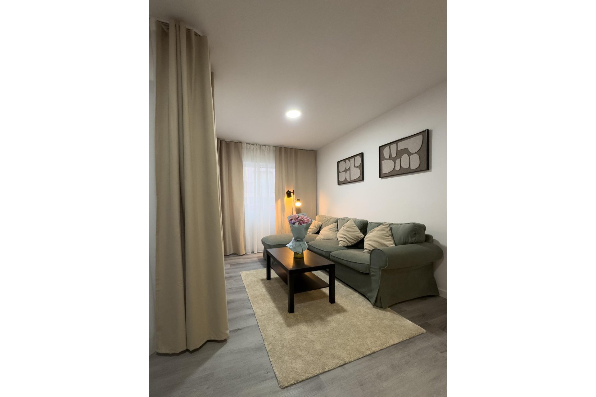 Resale - Apartment -
Torrevieja - Centro