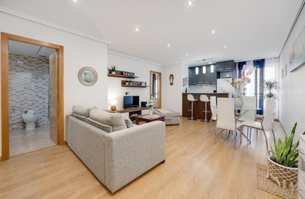 Resale - Apartment -
Torrevieja - Centro