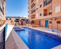 Resale - Apartment -
Torrevieja - Centro
