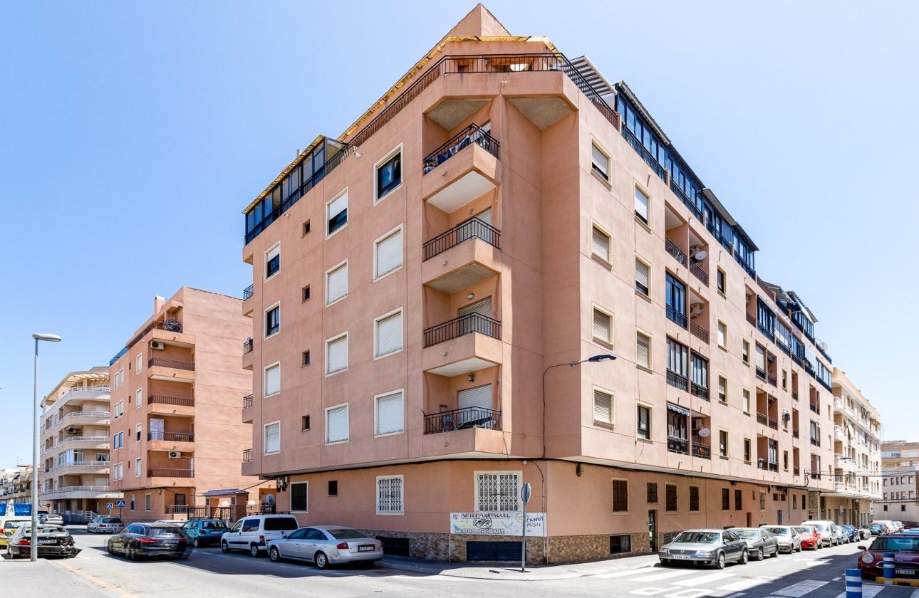 Resale - Apartment -
Torrevieja - Centro