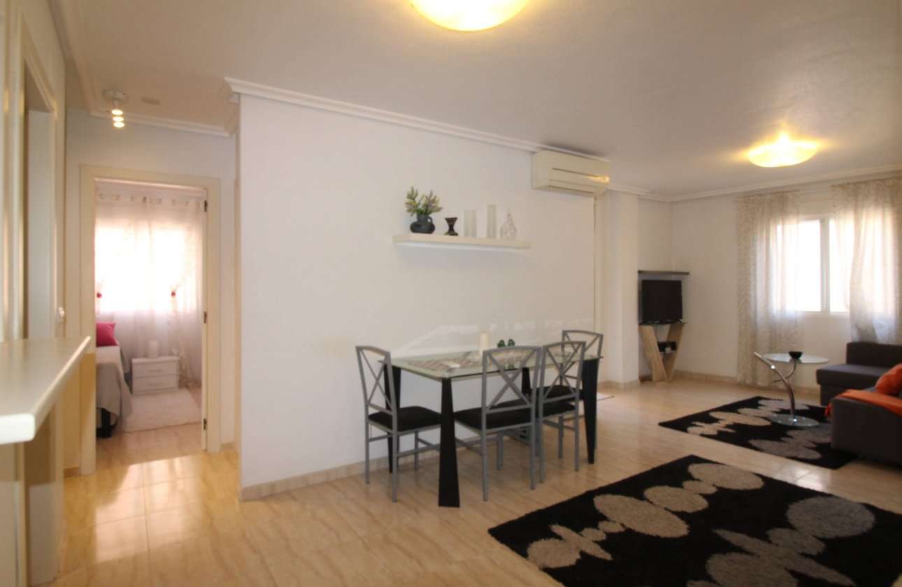 Resale - Apartment -
Torrevieja - Centro
