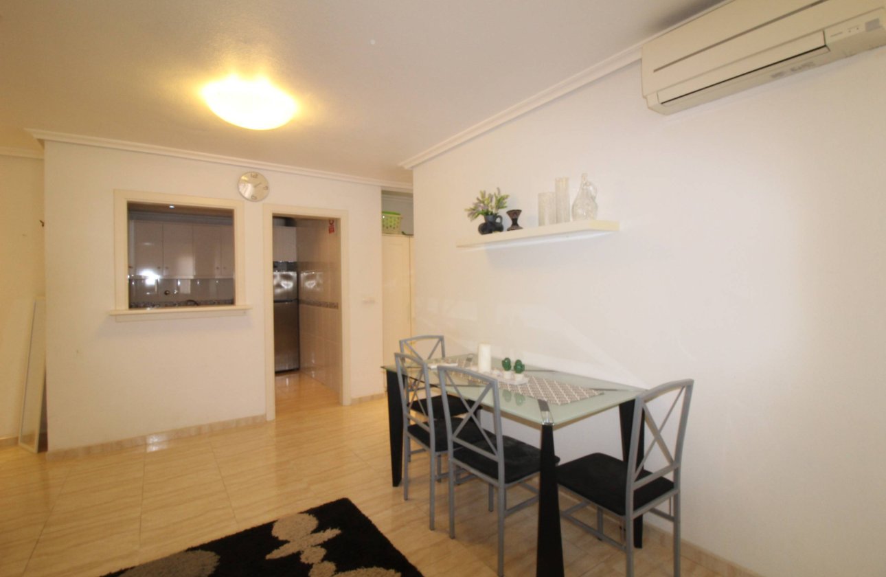Resale - Apartment -
Torrevieja - Centro