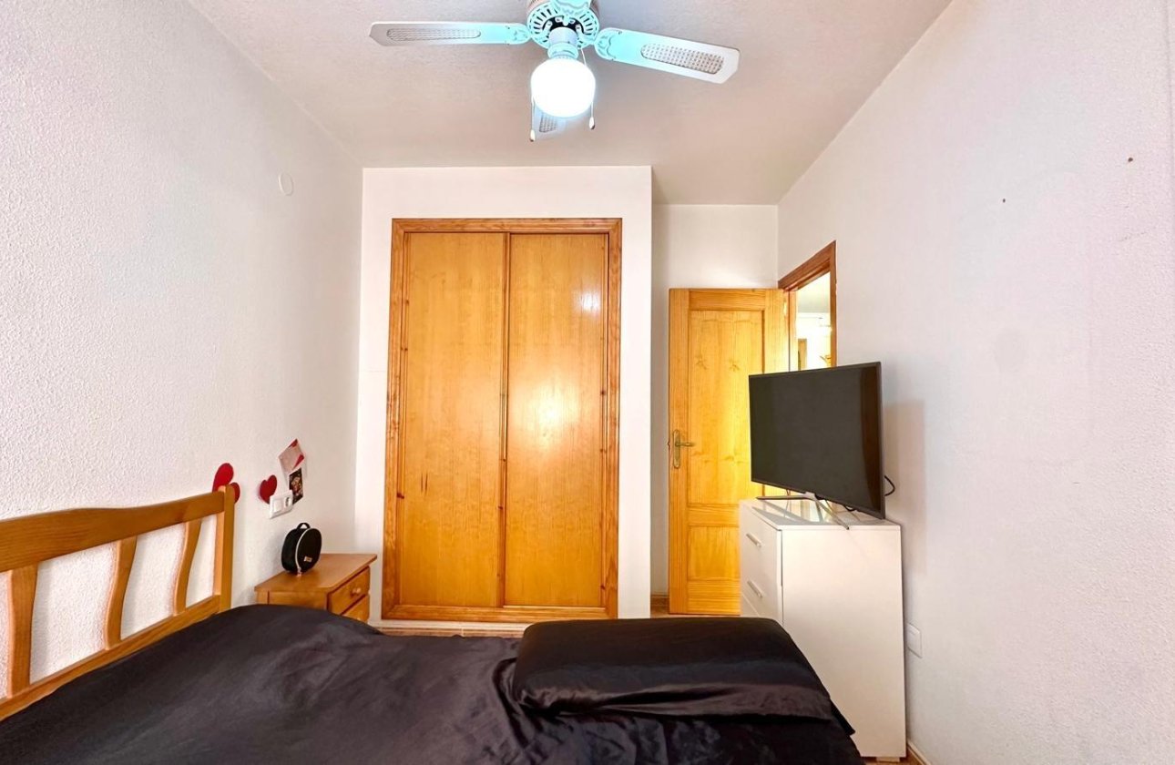 Resale - Apartment -
Torrevieja - Centro