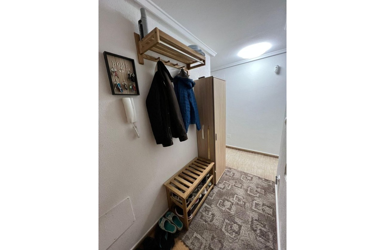 Resale - Apartment -
Torrevieja - Centro