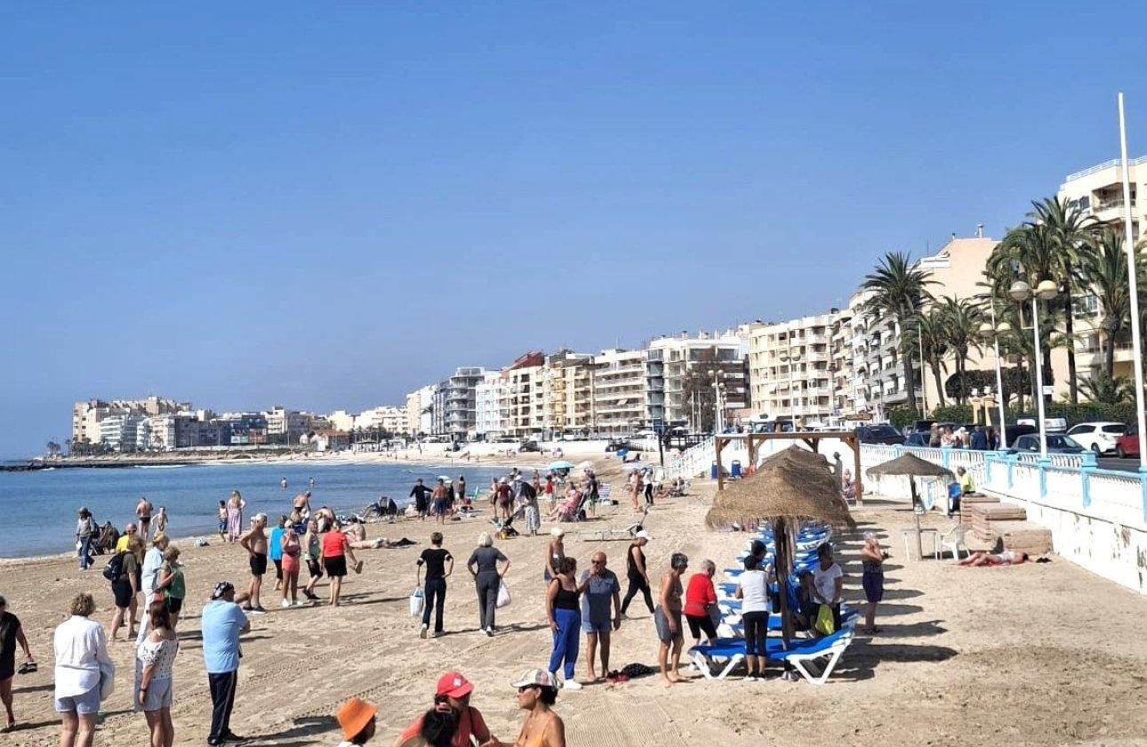 Resale - Apartment -
Torrevieja - Centro
