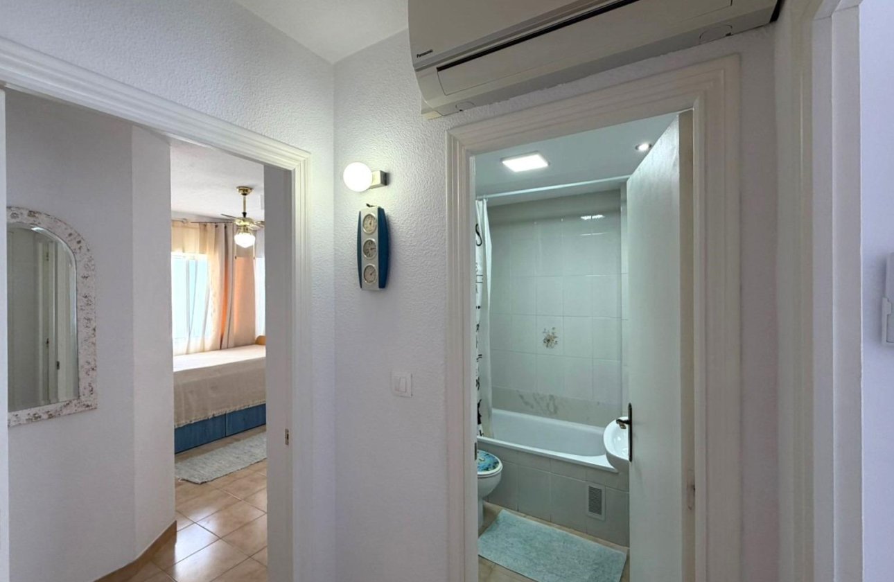 Resale - Apartment -
Torrevieja - Centro