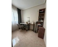 Resale - Apartment -
Torrevieja - Centro