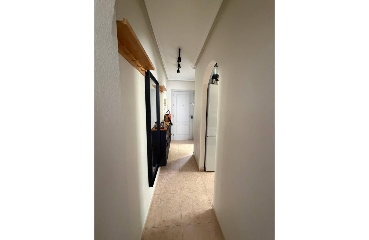 Resale - Apartment -
Torrevieja - Centro