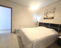Resale - Apartment -
Torrevieja - Centro