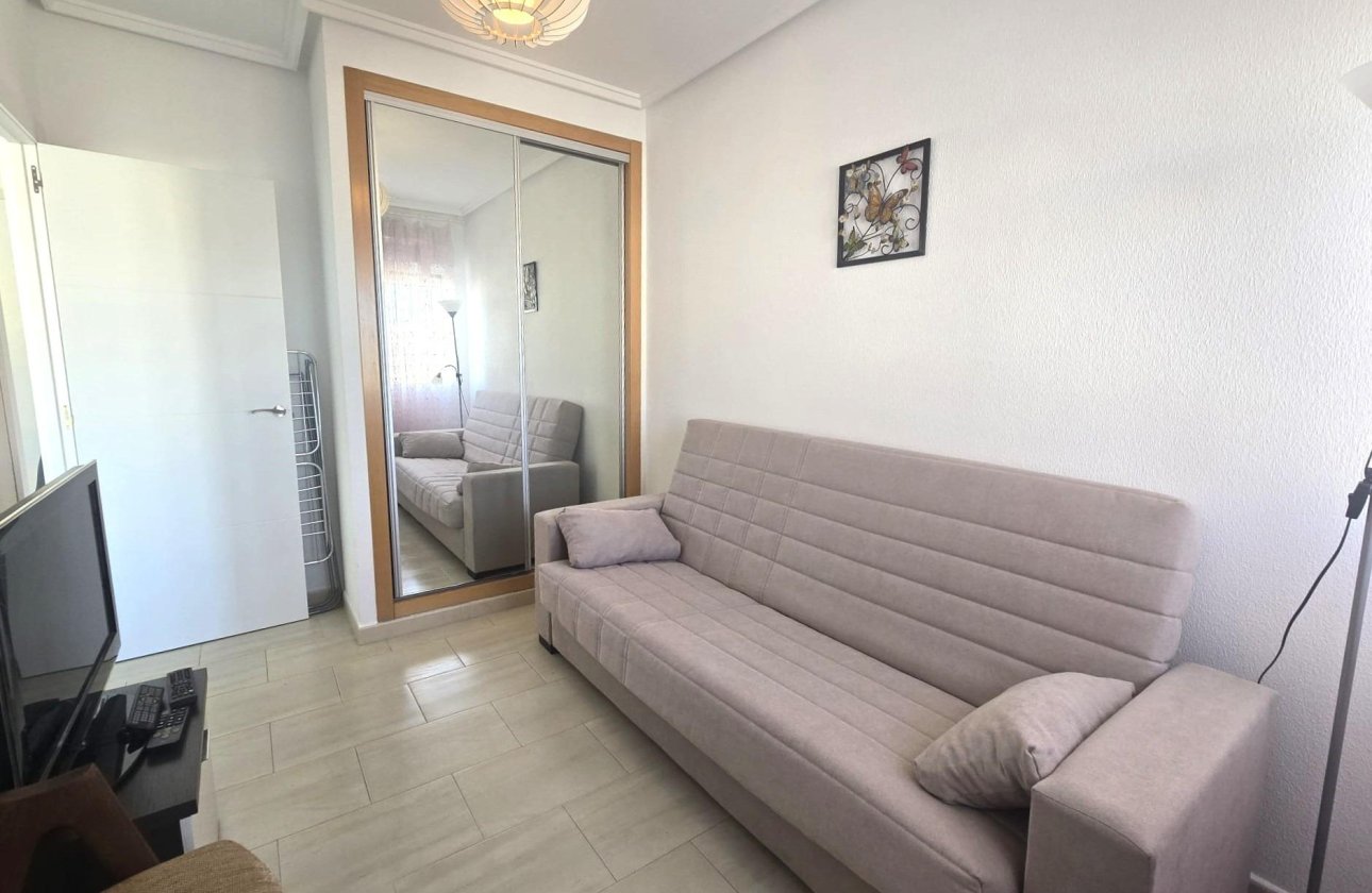 Resale - Apartment -
Torrevieja - Centro