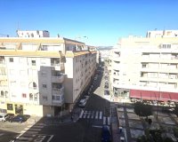 Resale - Apartment -
Torrevieja - Centro