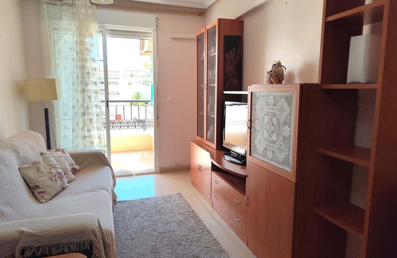 Resale - Apartment -
Torrevieja - Centro