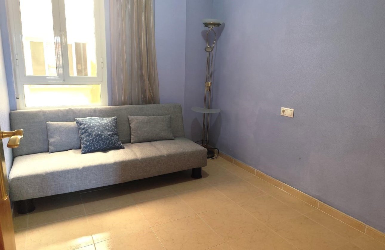 Resale - Apartment -
Torrevieja - Centro