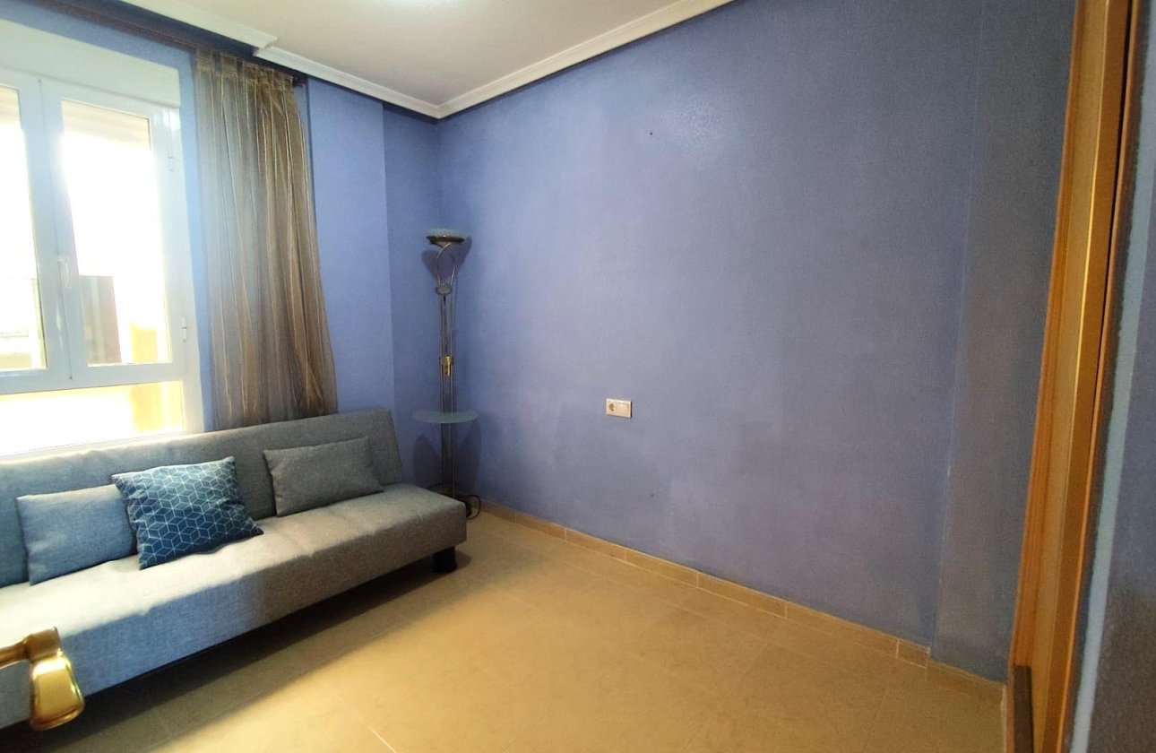 Resale - Apartment -
Torrevieja - Centro