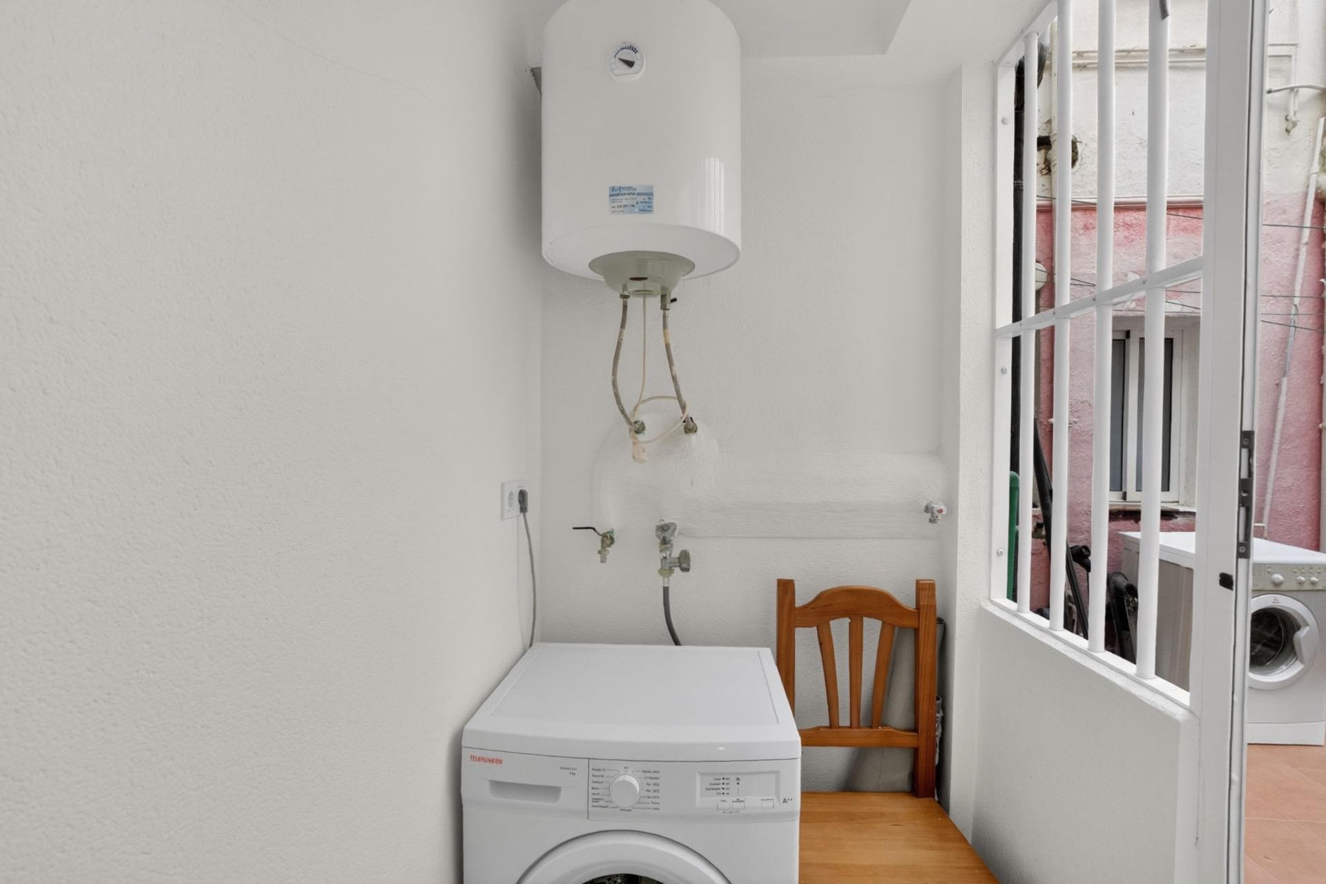 Resale - Apartment -
Torrevieja - Centro