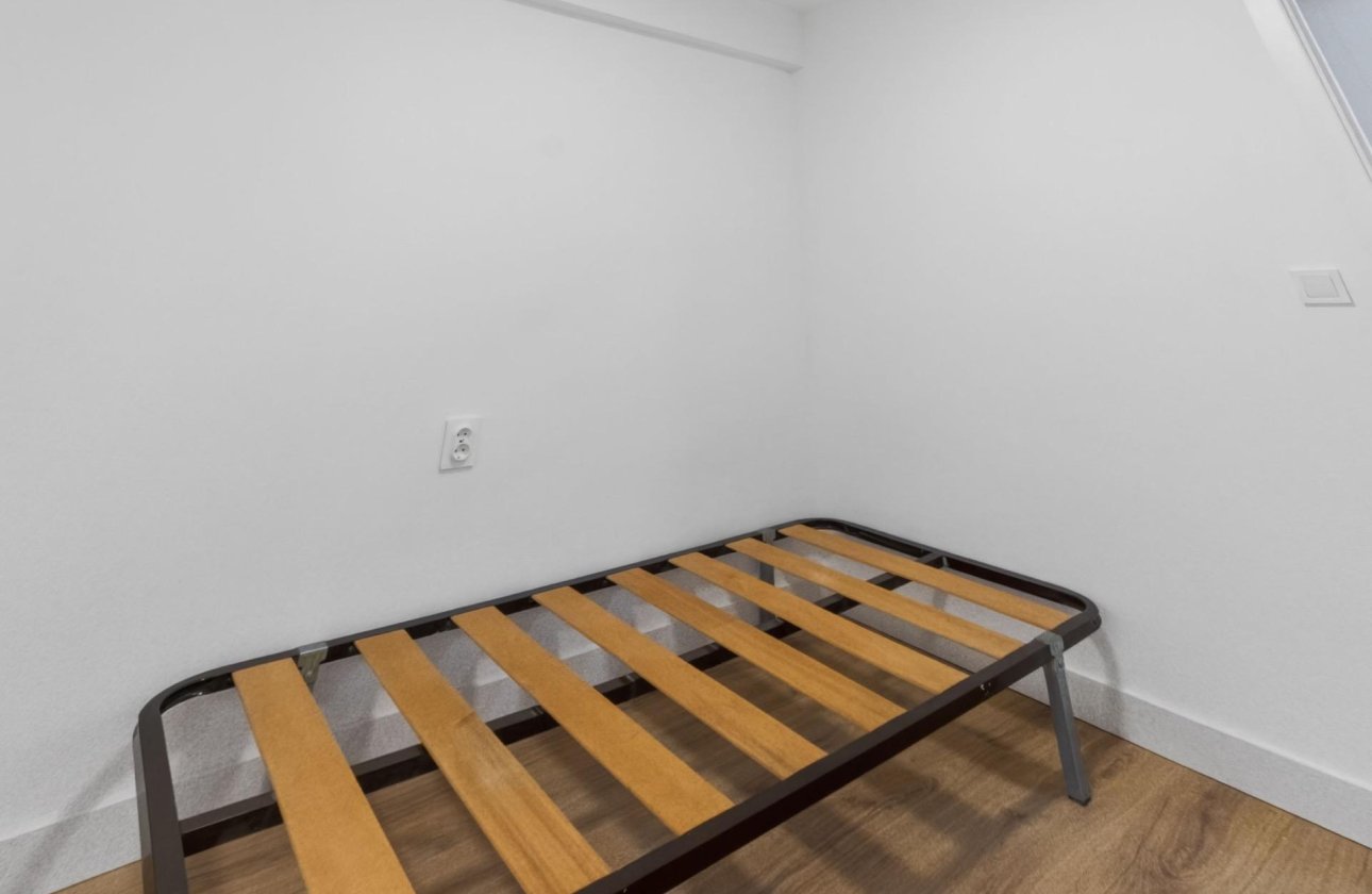 Resale - Apartment -
Torrevieja - Centro