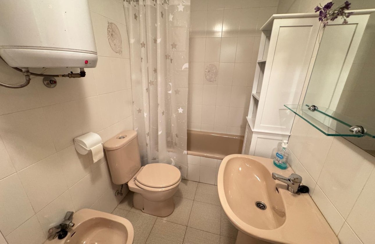 Resale - Apartment -
Torrevieja - Centro