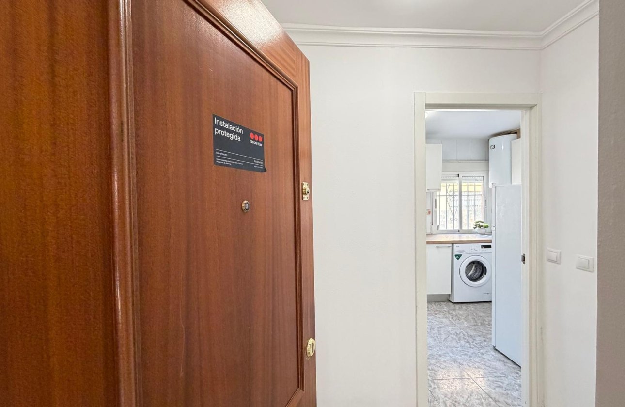 Resale - Apartment -
Torrevieja - Centro