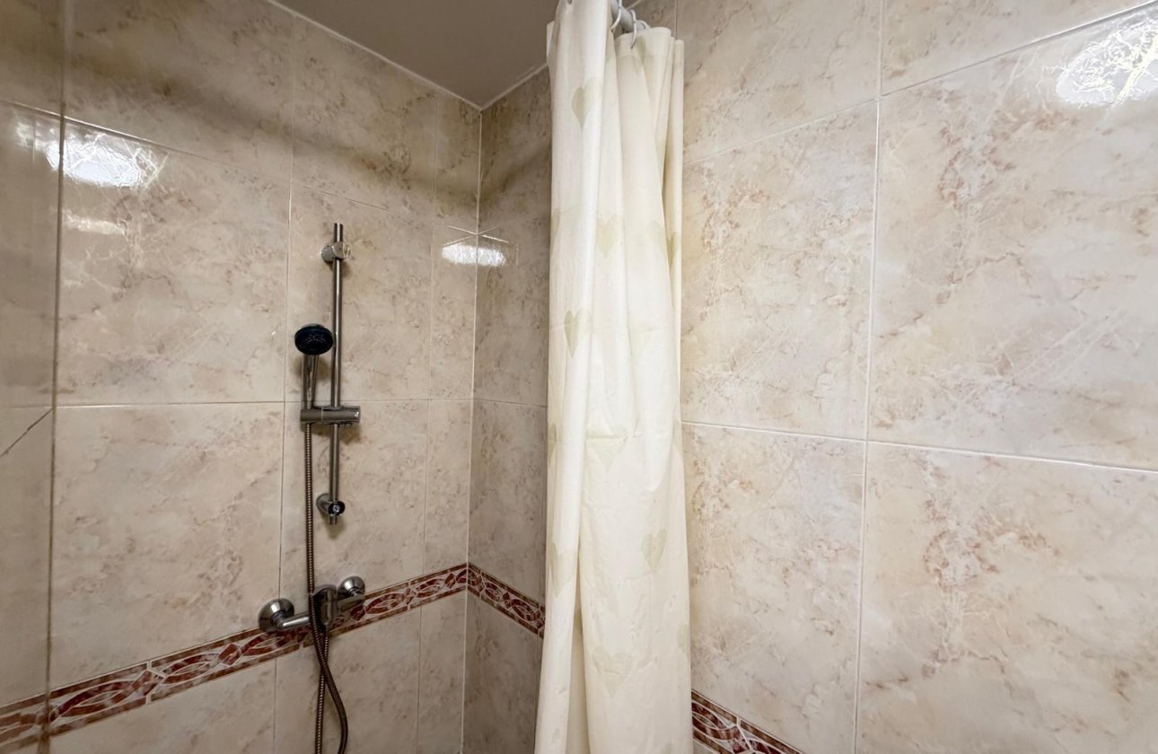 Resale - Apartment -
Torrevieja - Centro