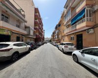 Resale - Apartment -
Torrevieja - Centro
