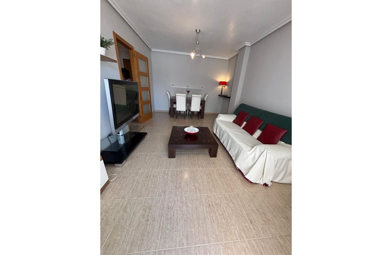 Resale - Apartment -
Torrevieja - Centro