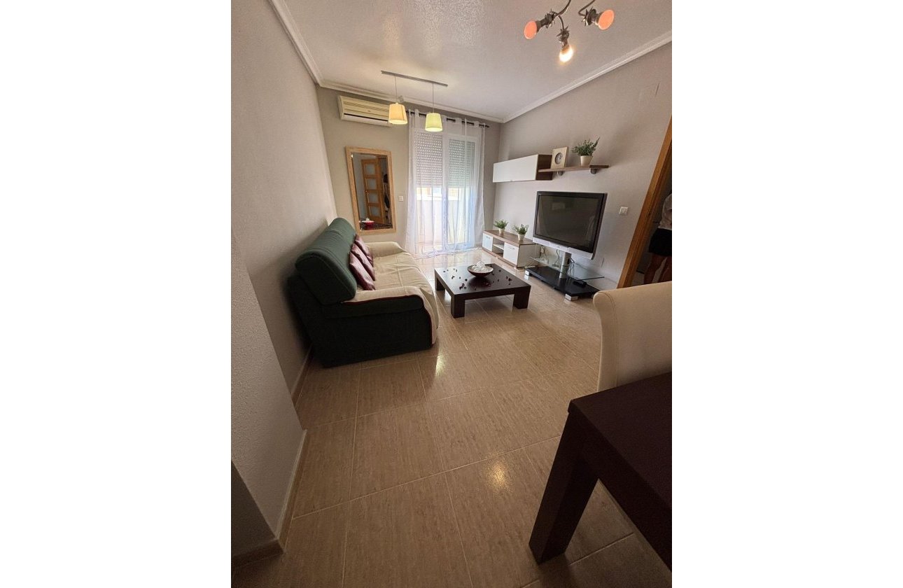 Resale - Apartment -
Torrevieja - Centro