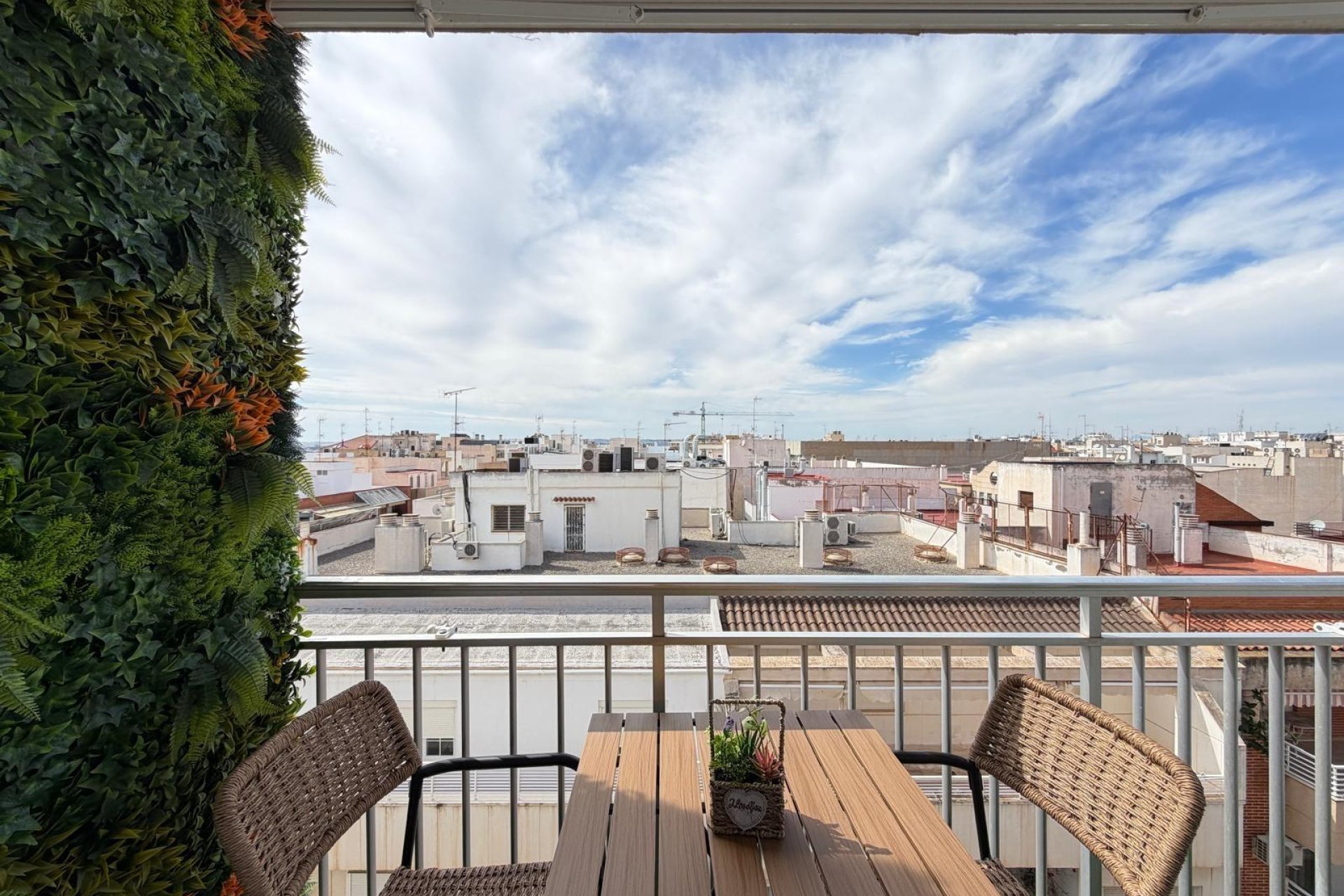 Resale - Apartment -
Torrevieja - Centro