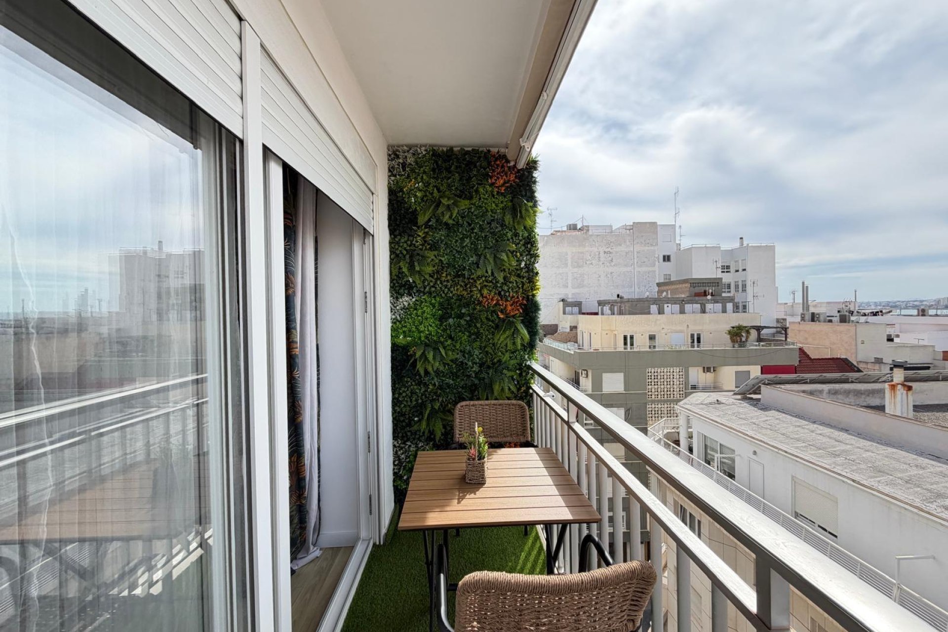 Resale - Apartment -
Torrevieja - Centro