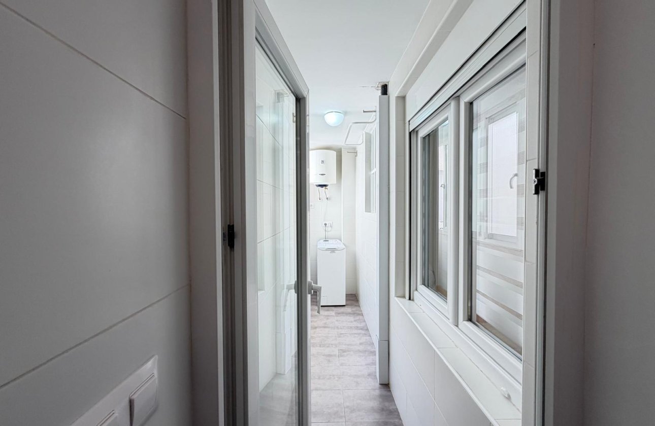 Resale - Apartment -
Torrevieja - Centro