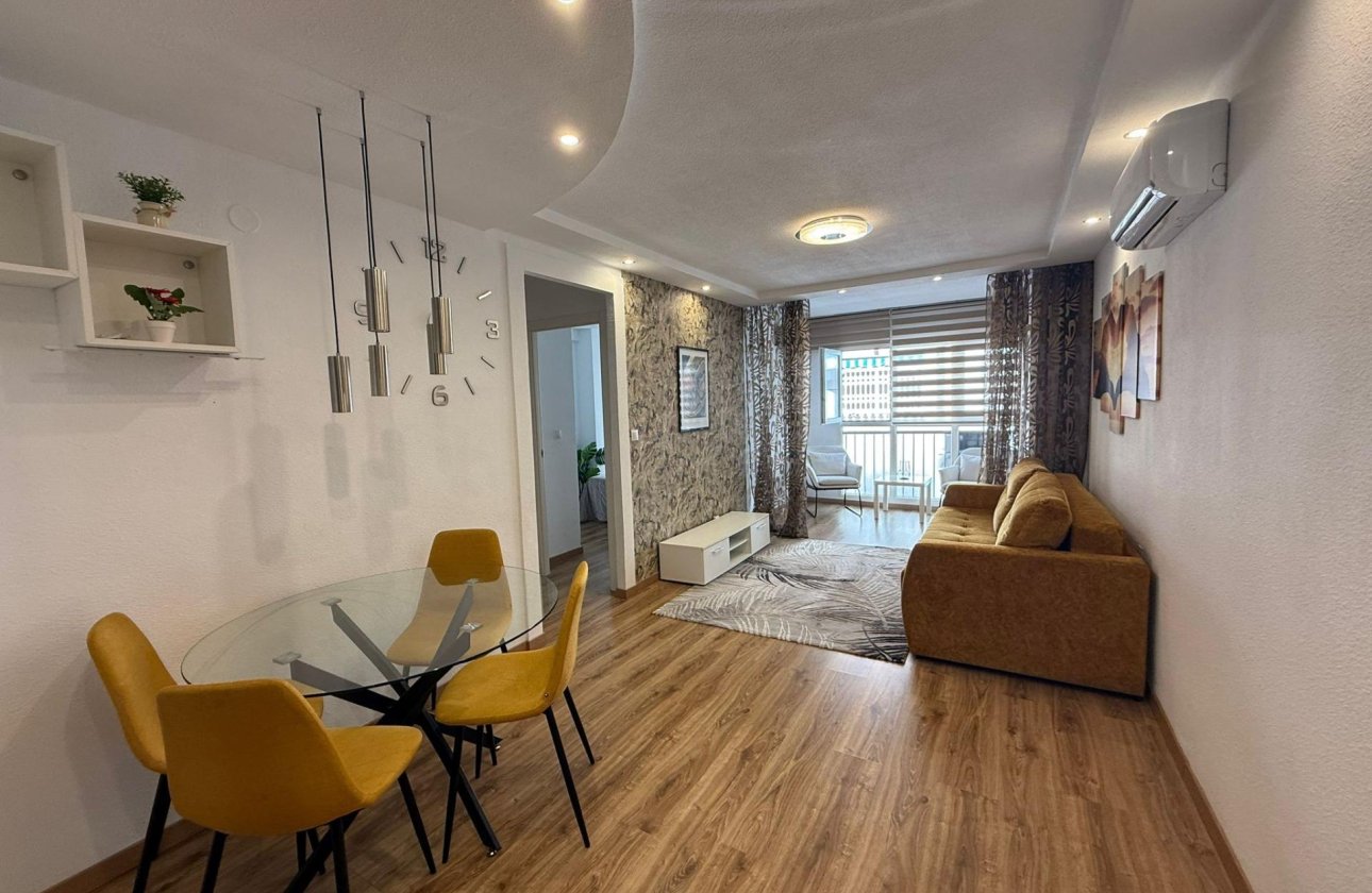 Resale - Apartment -
Torrevieja - Centro