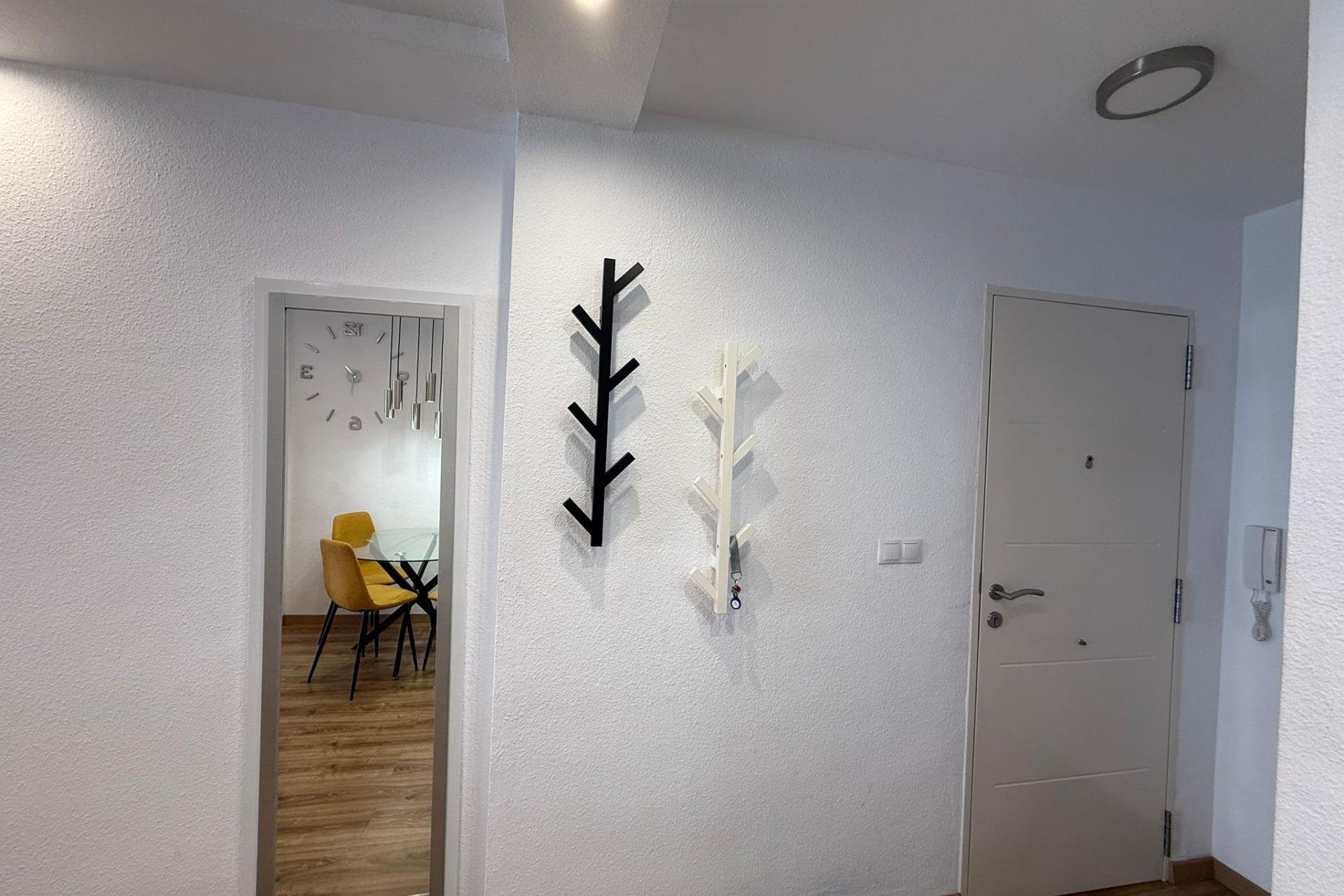 Resale - Apartment -
Torrevieja - Centro