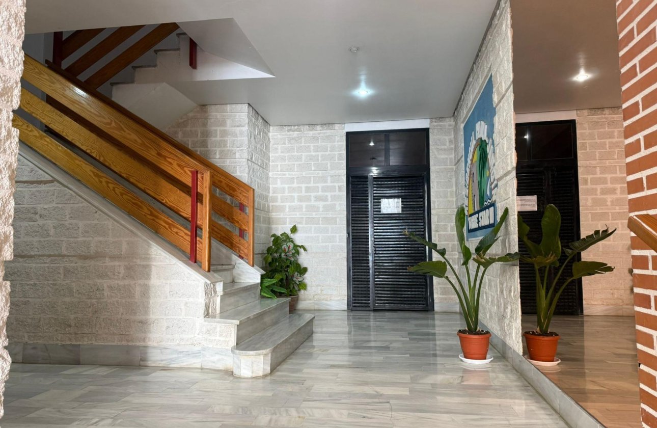 Resale - Apartment -
Torrevieja - Centro