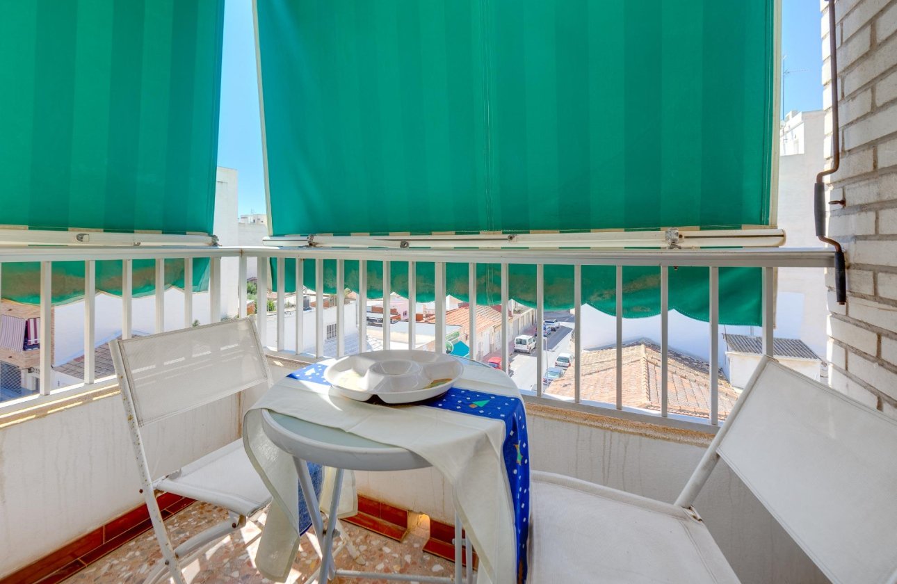 Resale - Apartment -
Torrevieja - Centro