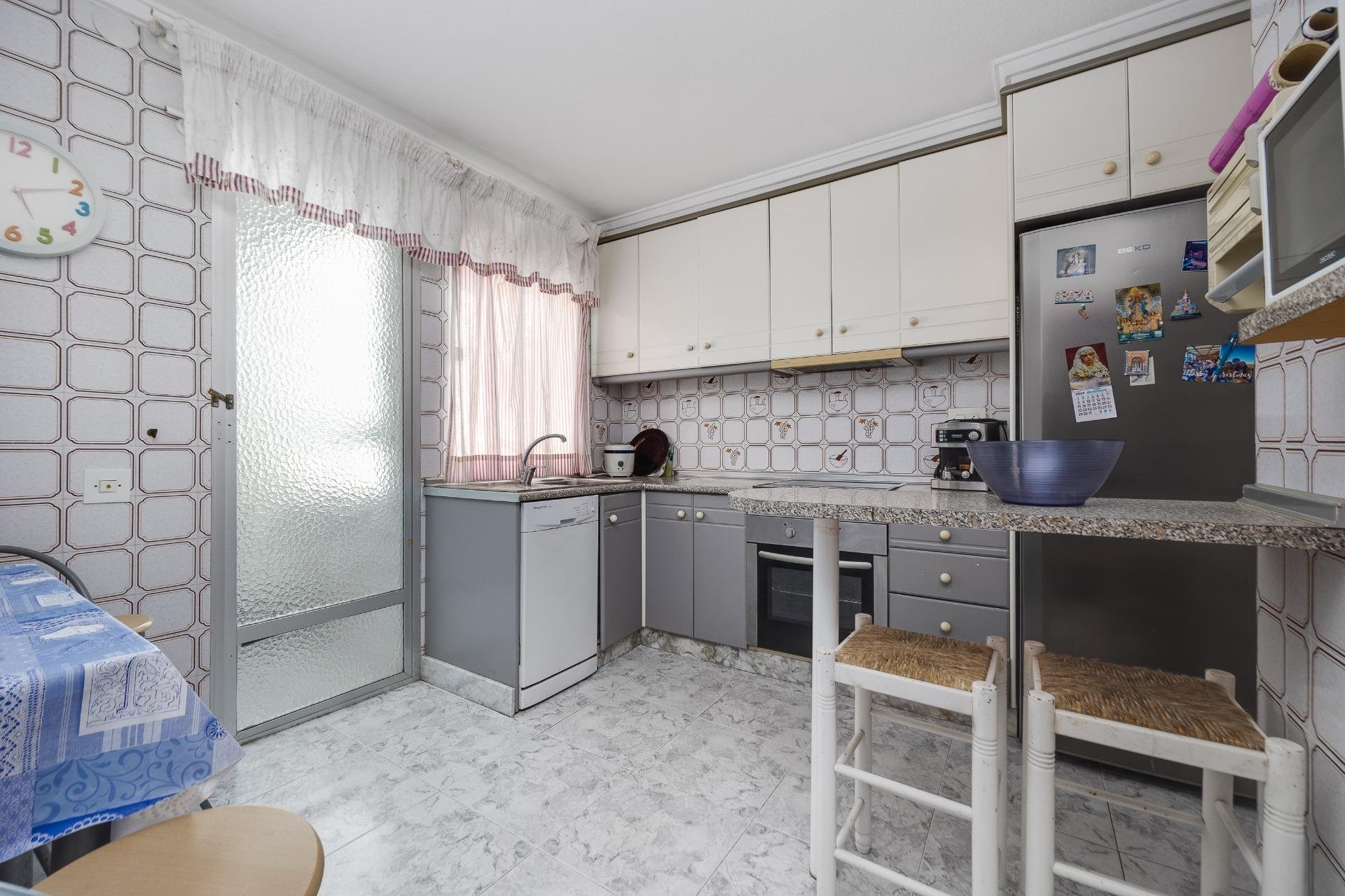 Resale - Apartment -
Torrevieja - Centro