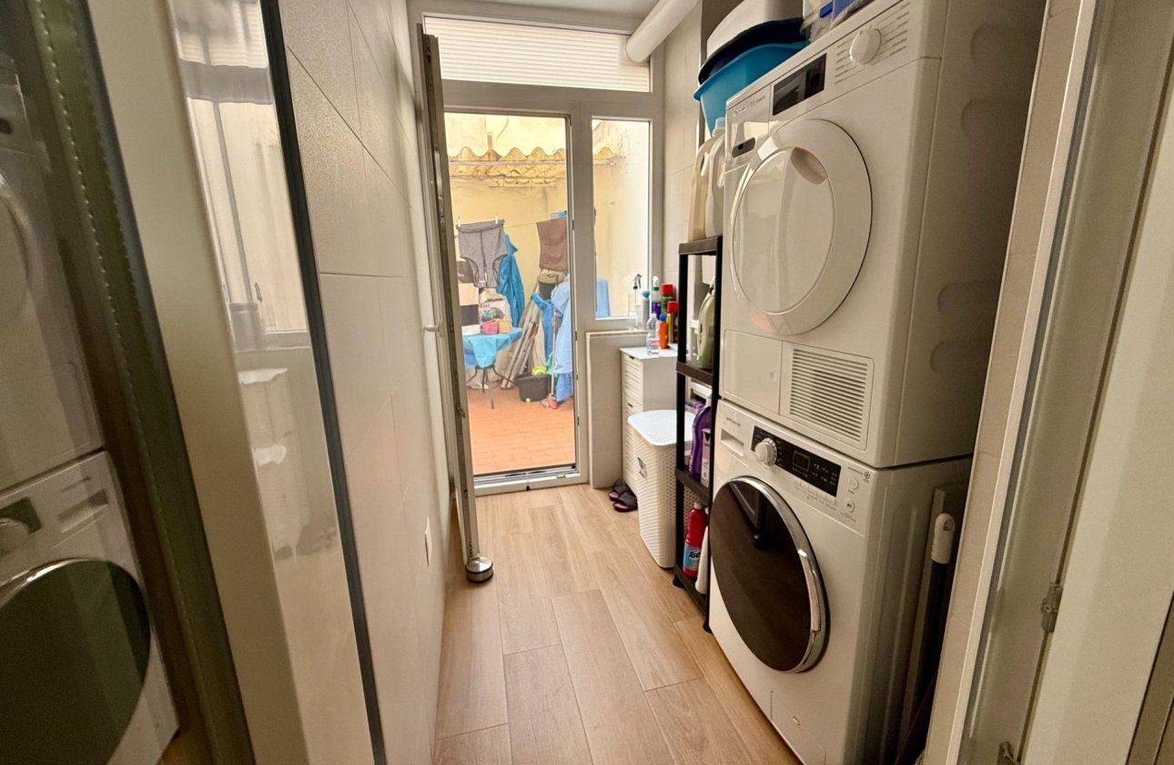 Resale - Apartment -
Torrevieja - Centro