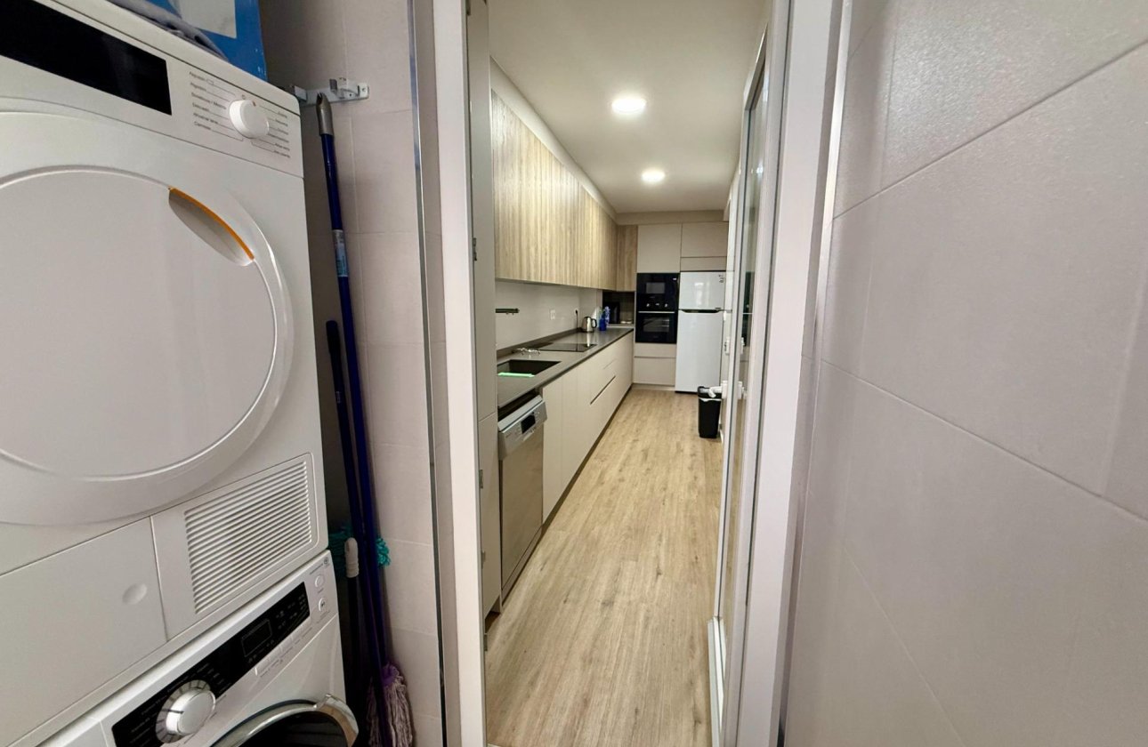 Resale - Apartment -
Torrevieja - Centro